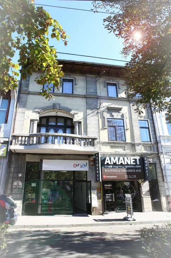 Hotel Aleea Teilor Campulung Exterior foto